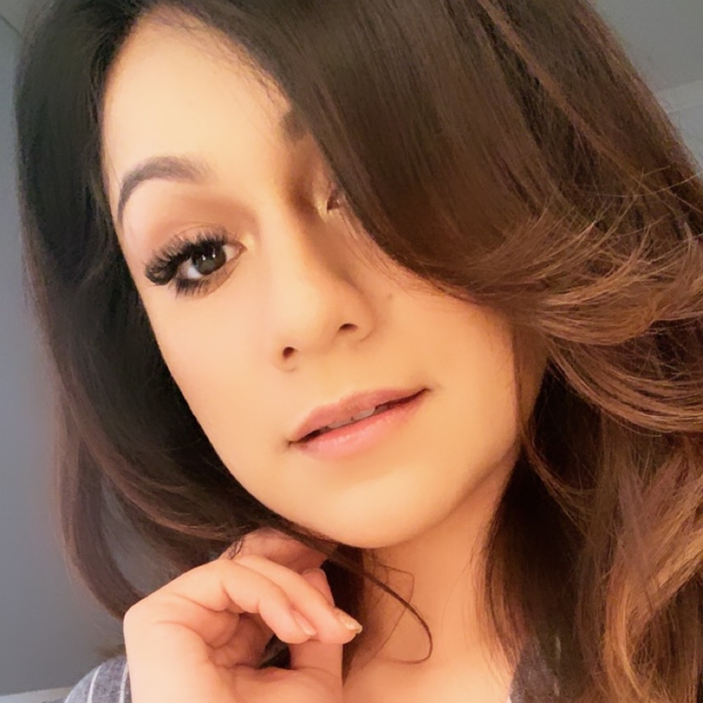 Meet your Posher, Rebecca